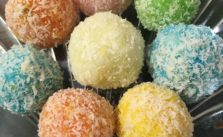 Coconut Laddoo