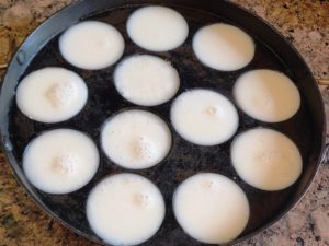 set coconut pudding in moulds