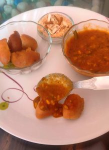 how to Eat Dal Bati Churma