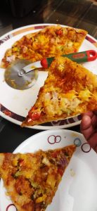 Homemade pizza without yeast